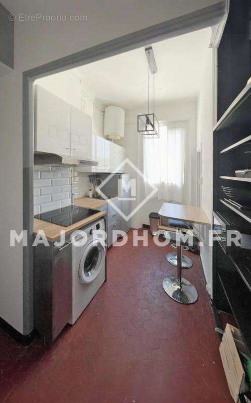 Appartement à MARSEILLE-5E