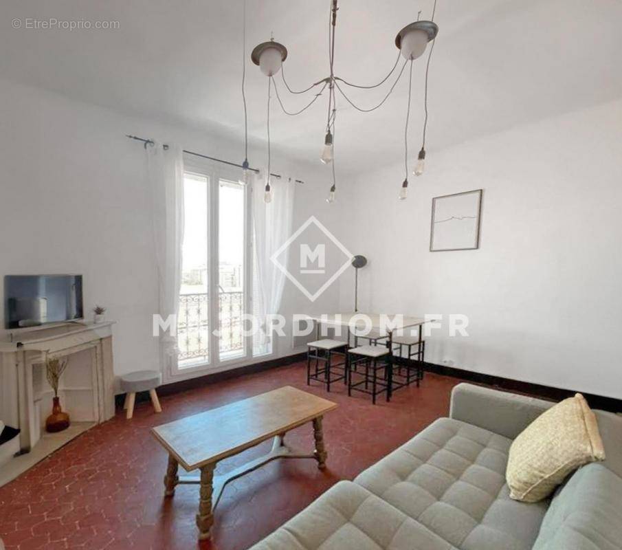 Appartement à MARSEILLE-5E