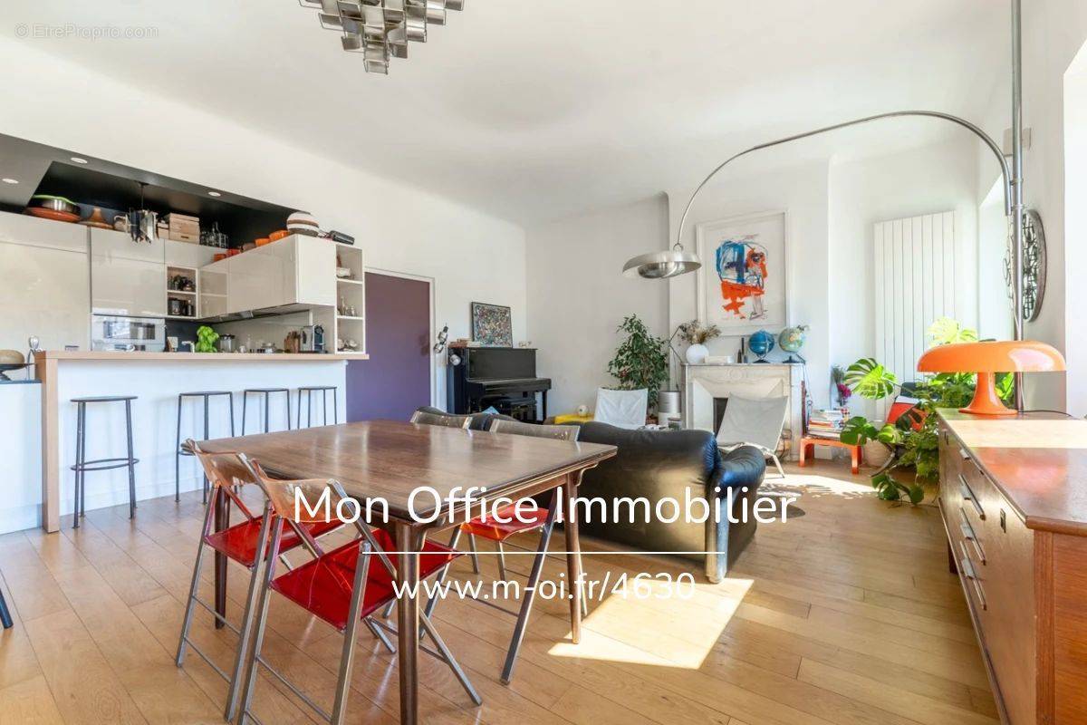 Appartement à MARSEILLE-1E