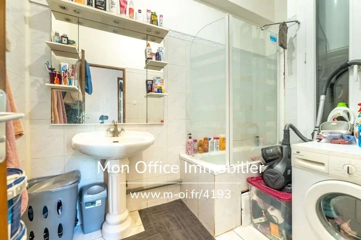 Appartement à MARSEILLE-1E