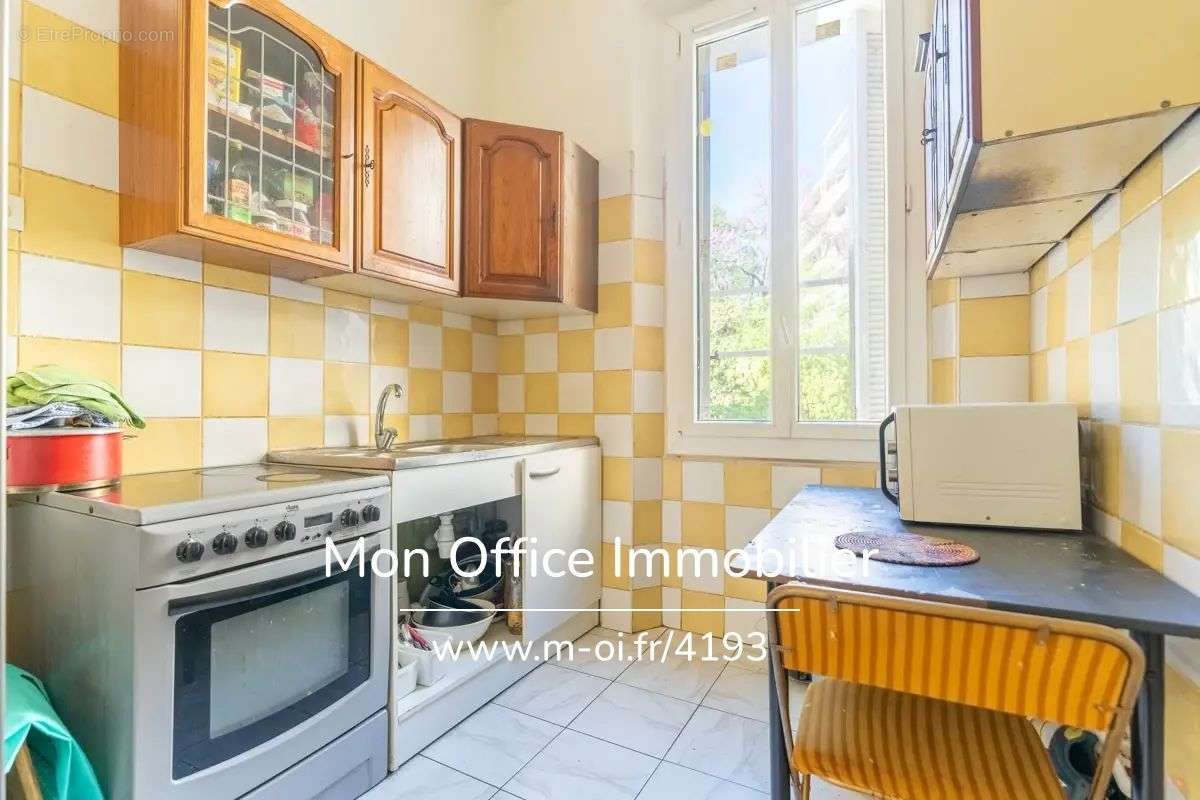 Appartement à MARSEILLE-1E