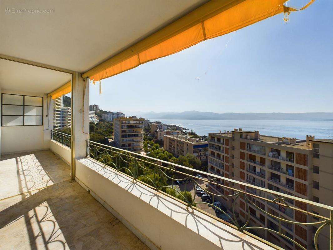 Appartement à AJACCIO