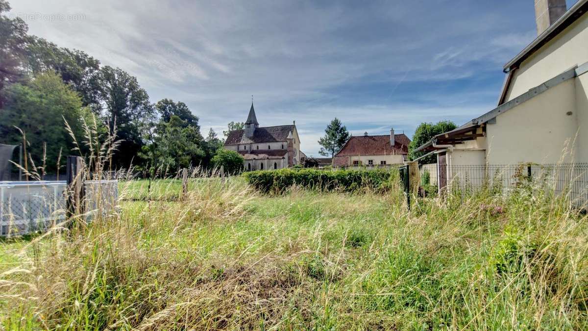 Maison à SAINT-SAUVEUR