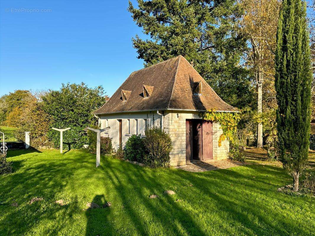 Maison à SAINT-GERMAIN-DU-SALEMBRE