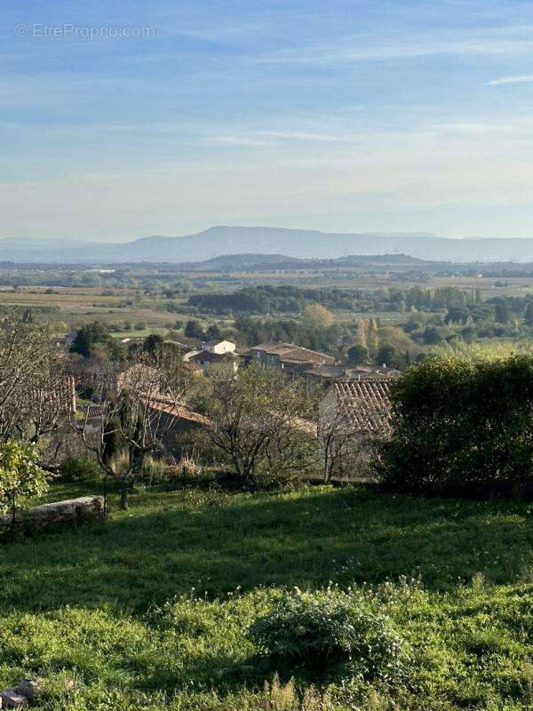 Terrain à CAUNES-MINERVOIS