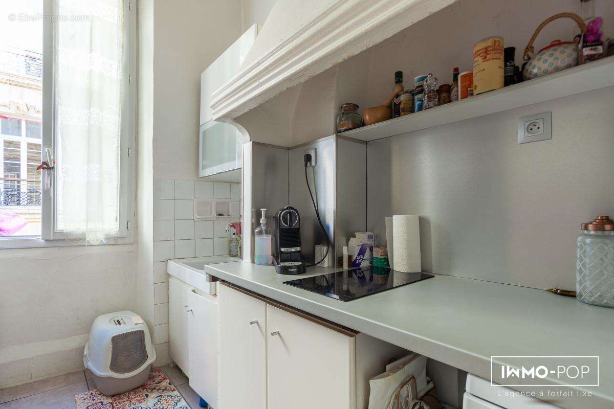 Appartement à MARSEILLE-5E