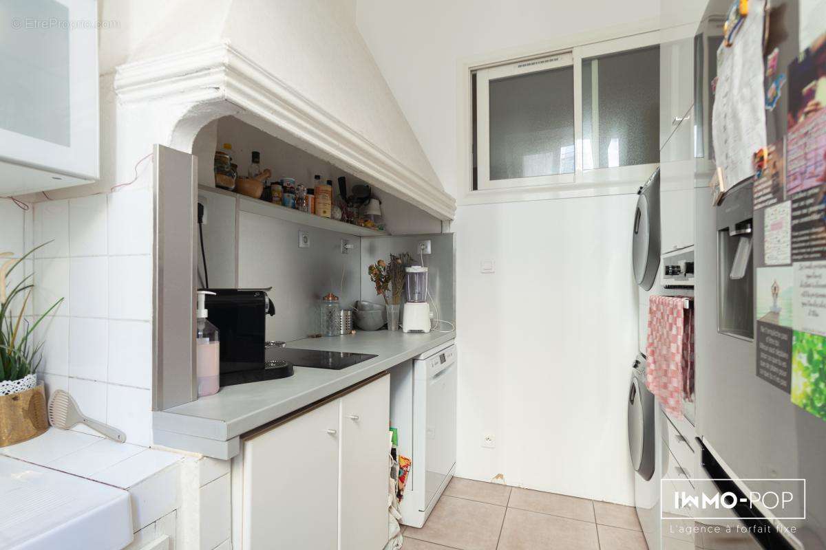 Appartement à MARSEILLE-5E