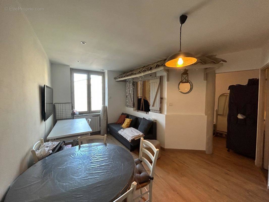 Appartement à SAINT-ETIENNE