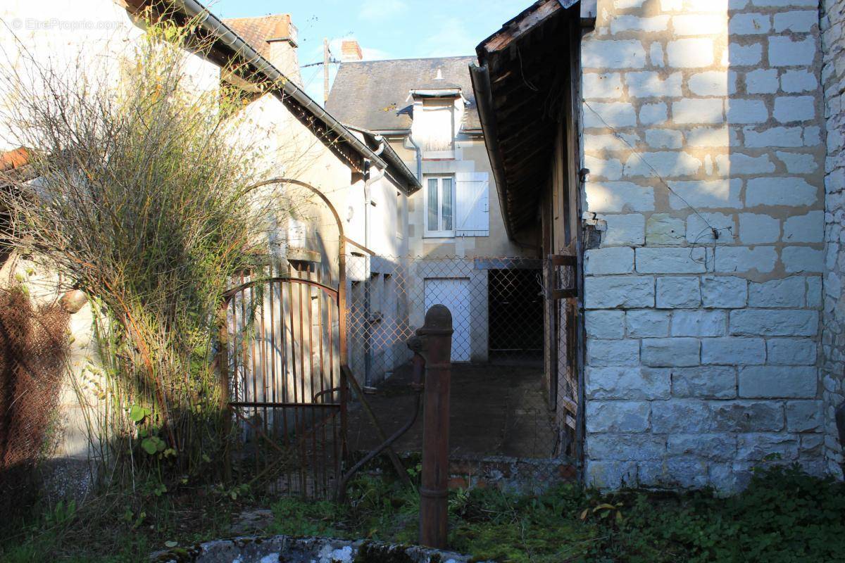 Maison à SAINT-GERVAIS-LES-TROIS-CLOCHERS