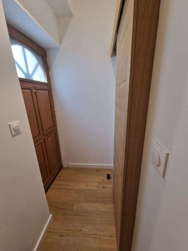 Appartement à MARSEILLE-5E