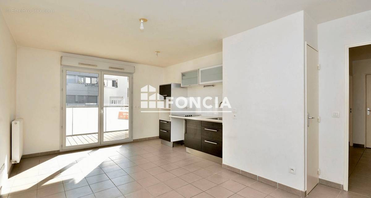 Appartement à LYON-8E