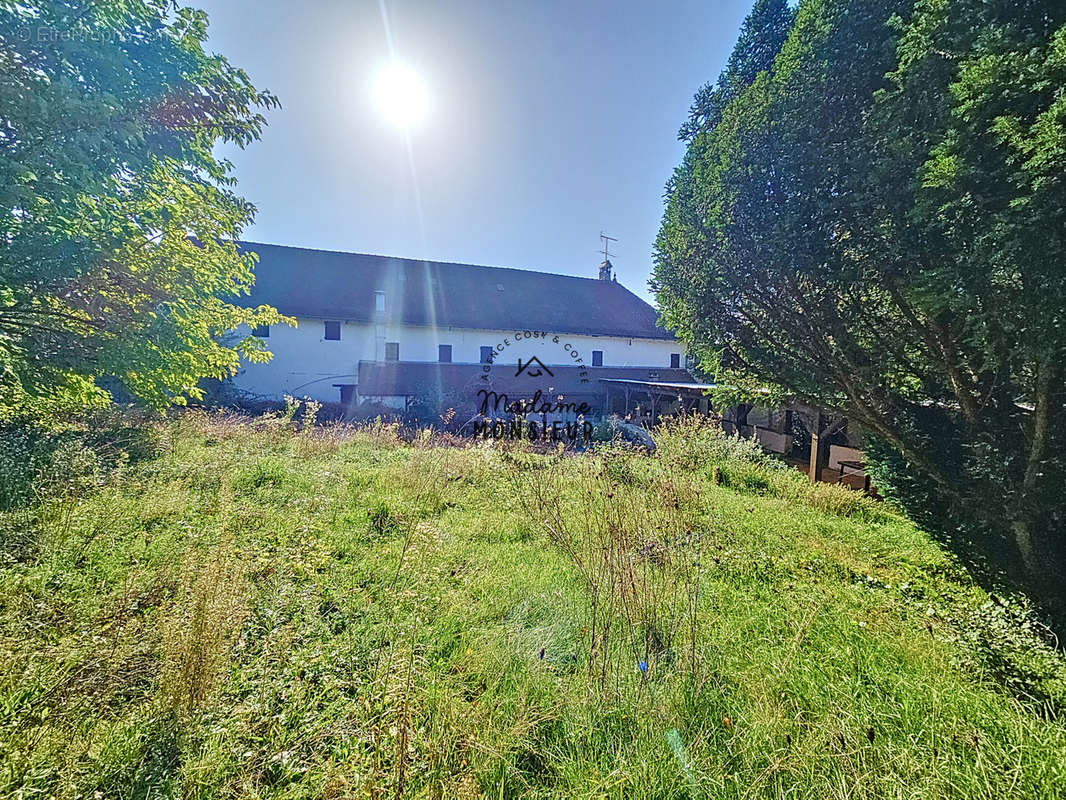 Maison à VIGNIEU