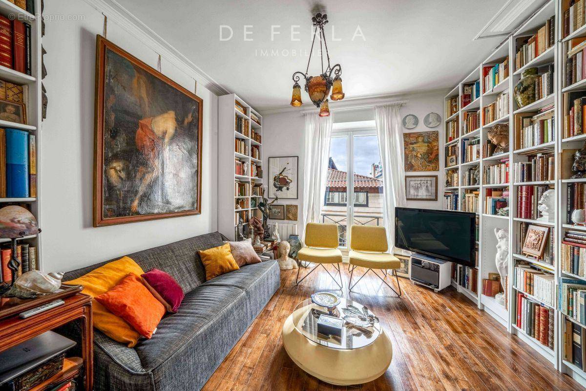 Appartement à PARIS-6E