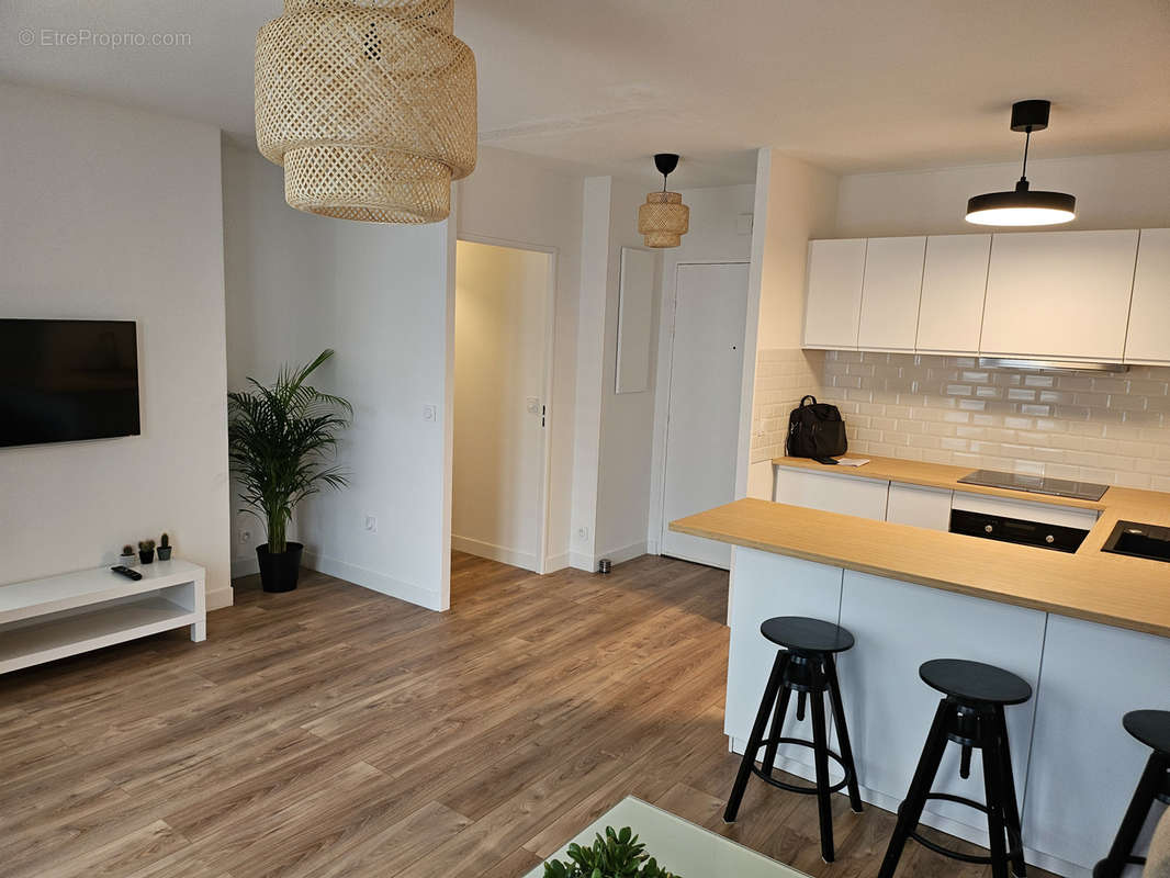 Appartement à MARSEILLE-5E