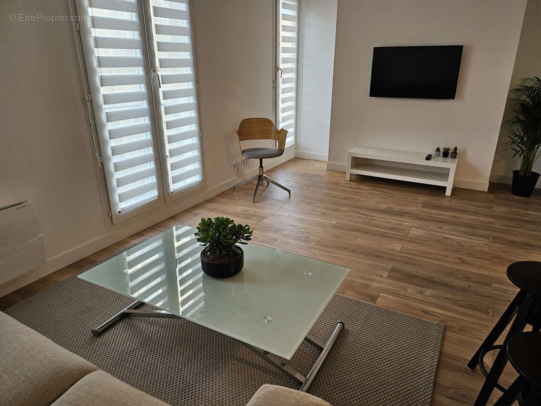 Appartement à MARSEILLE-5E