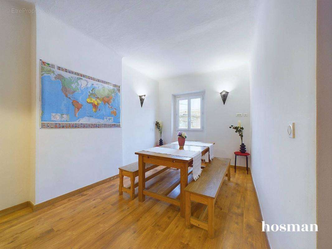 Appartement à MARSEILLE-1E