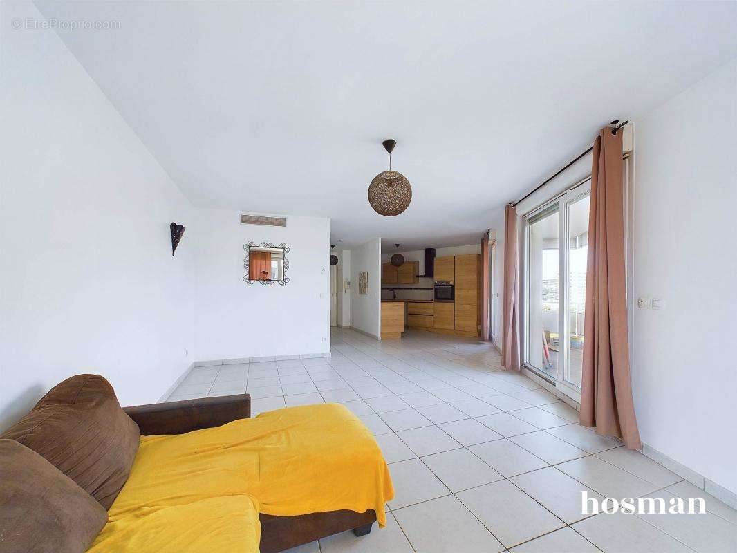 Appartement à MARSEILLE-8E