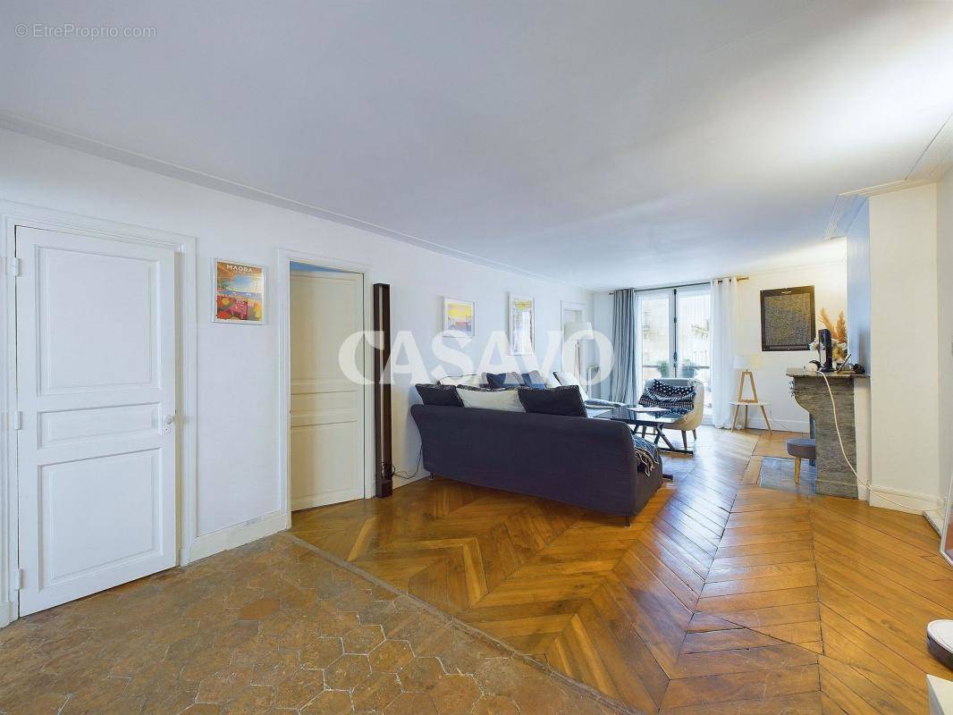 Appartement à PARIS-4E