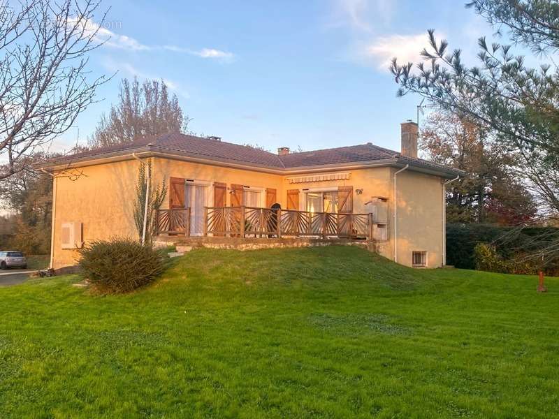 Maison à GRENADE-SUR-L&#039;ADOUR