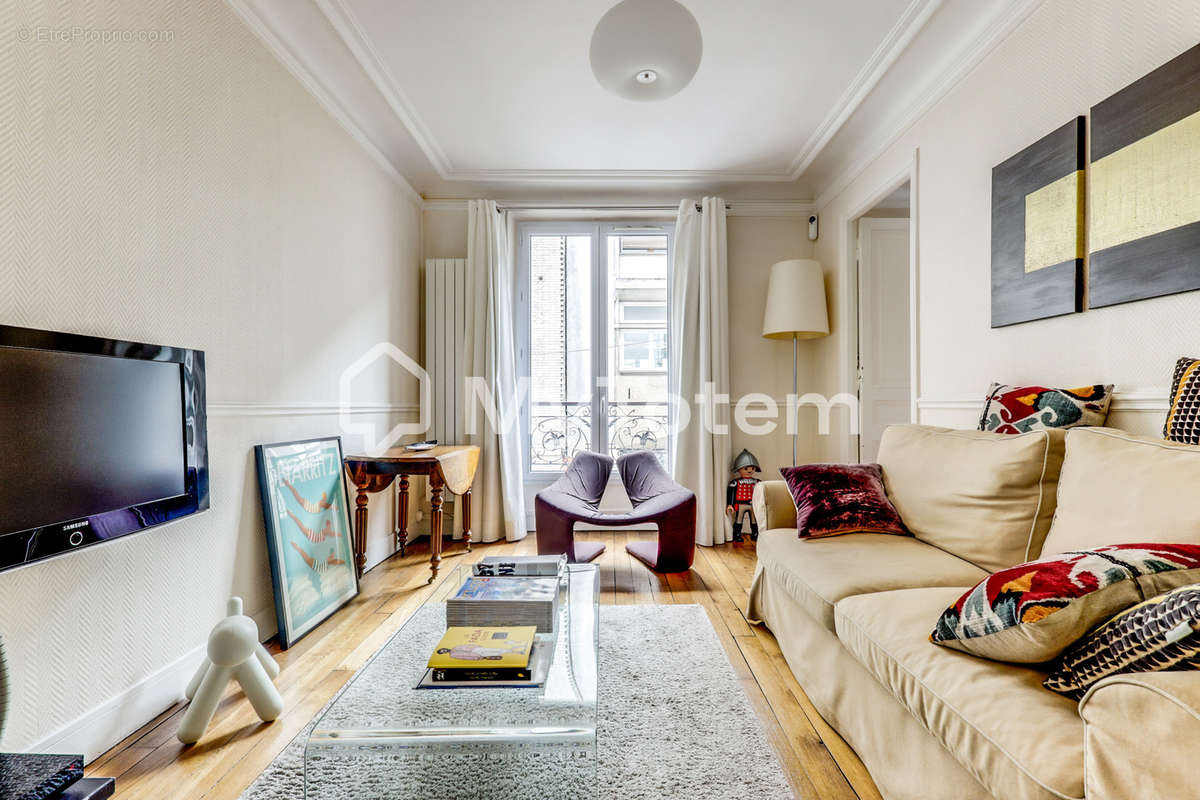 Appartement à PARIS-20E