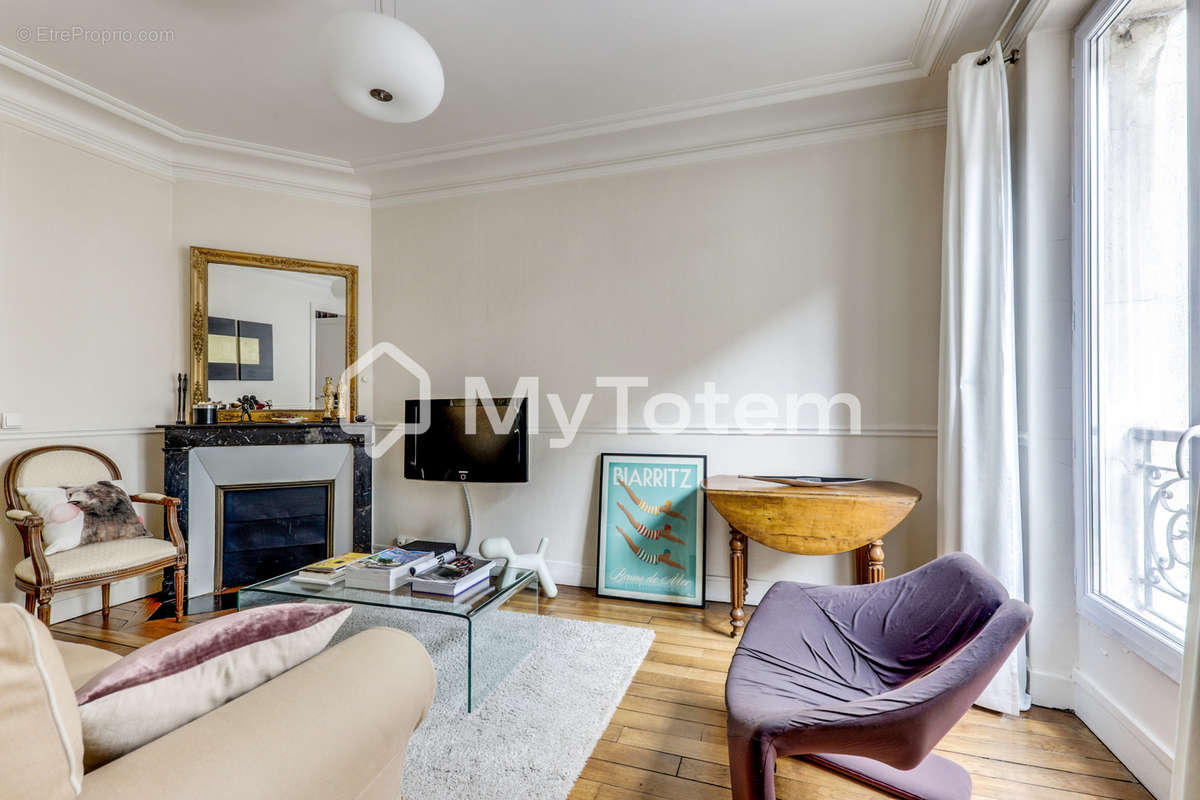 Appartement à PARIS-20E