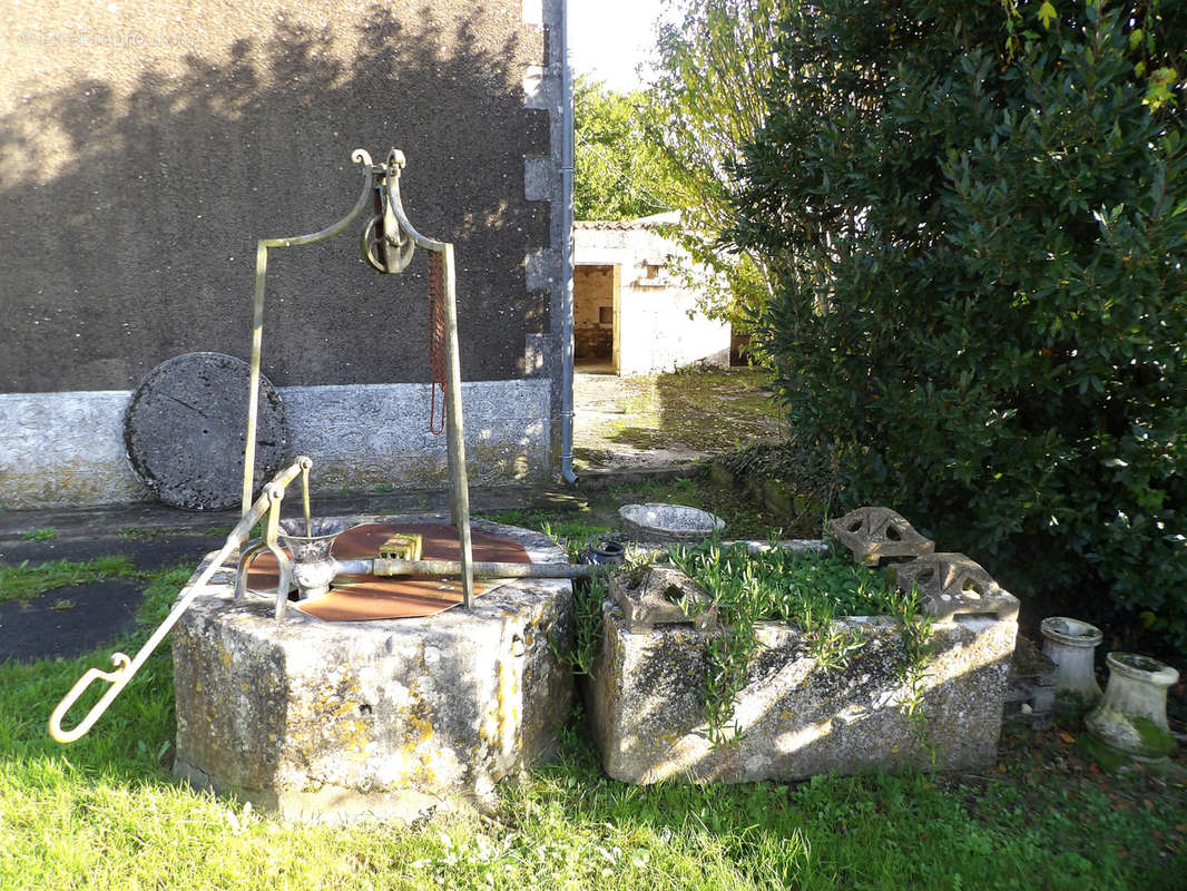 Maison à SAINT-SAVINIEN