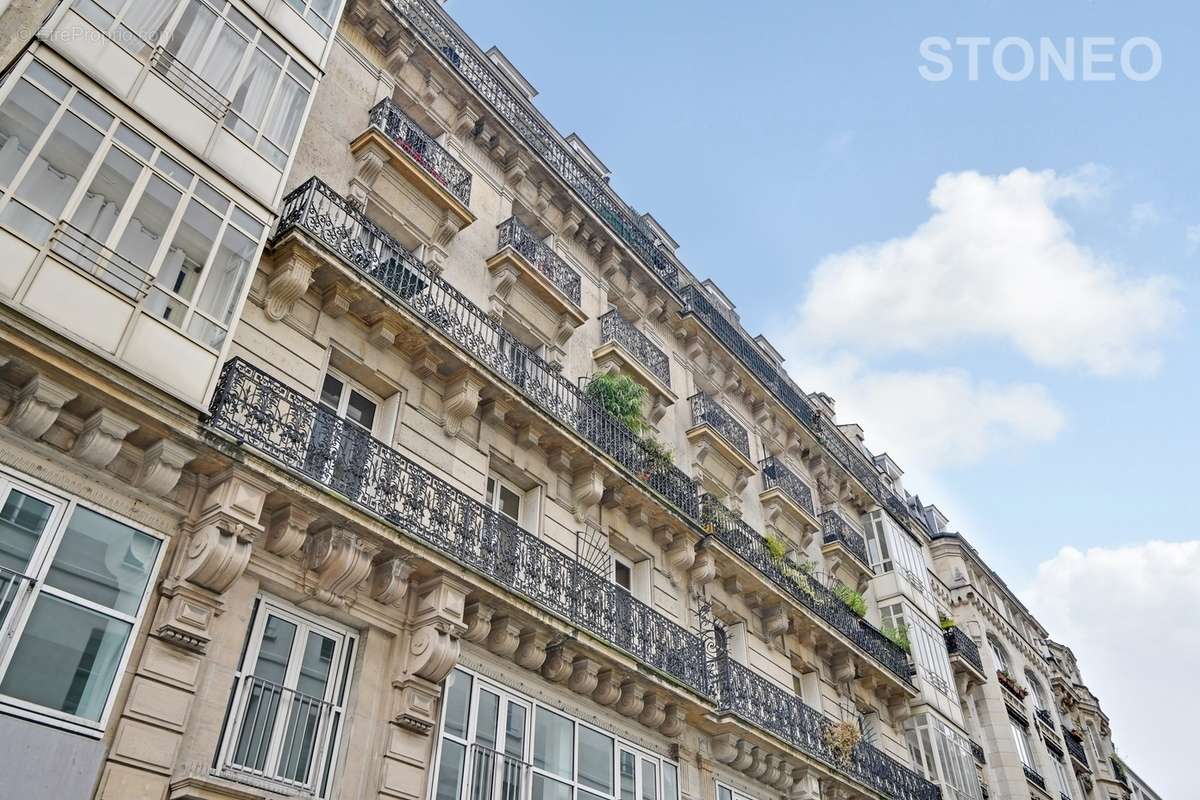 Appartement à PARIS-2E