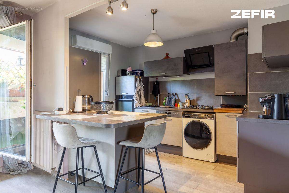 Appartement à MARSEILLE-11E