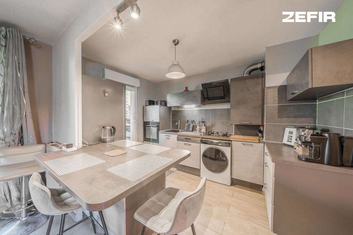 Appartement à MARSEILLE-11E