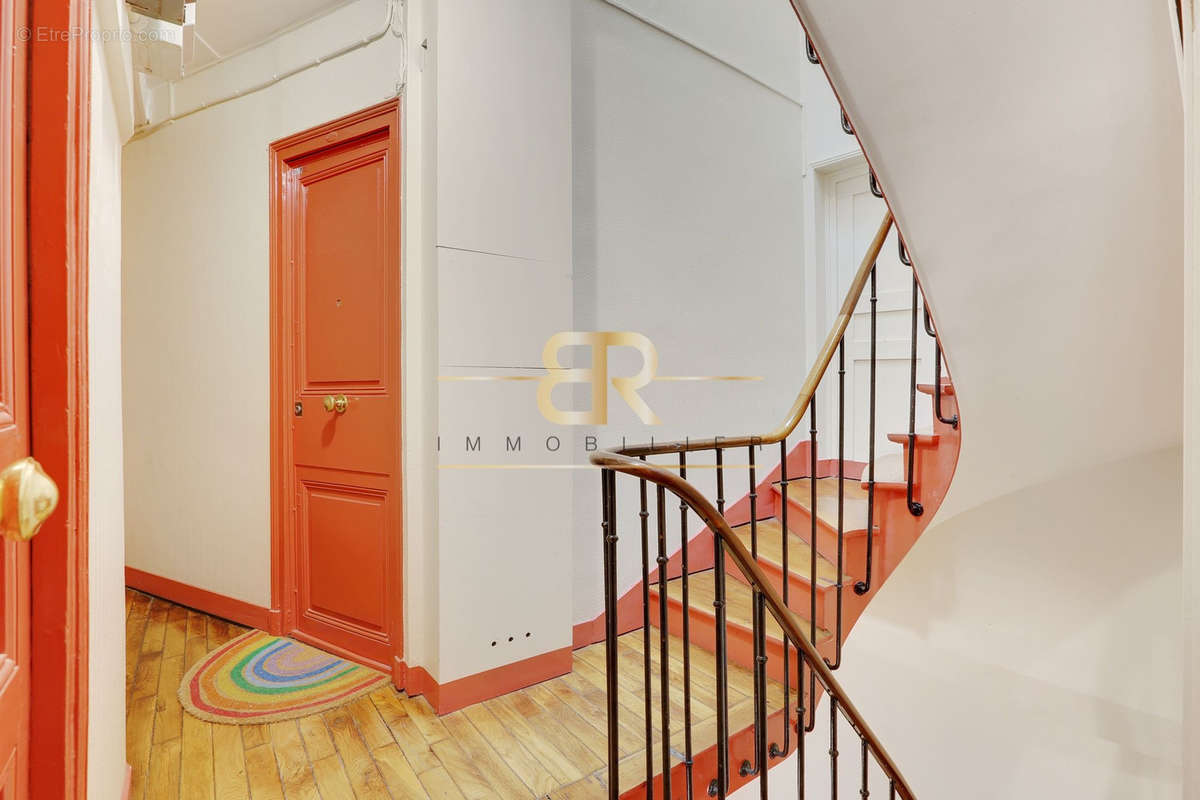 Appartement à PARIS-17E