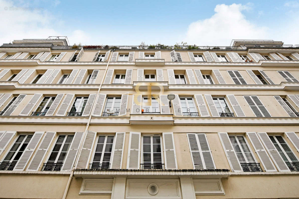 Appartement à PARIS-18E