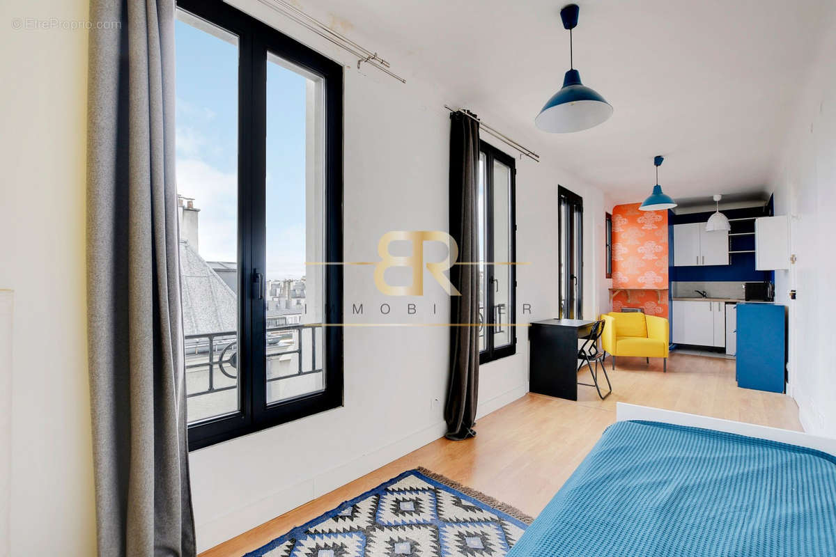 Appartement à PARIS-18E