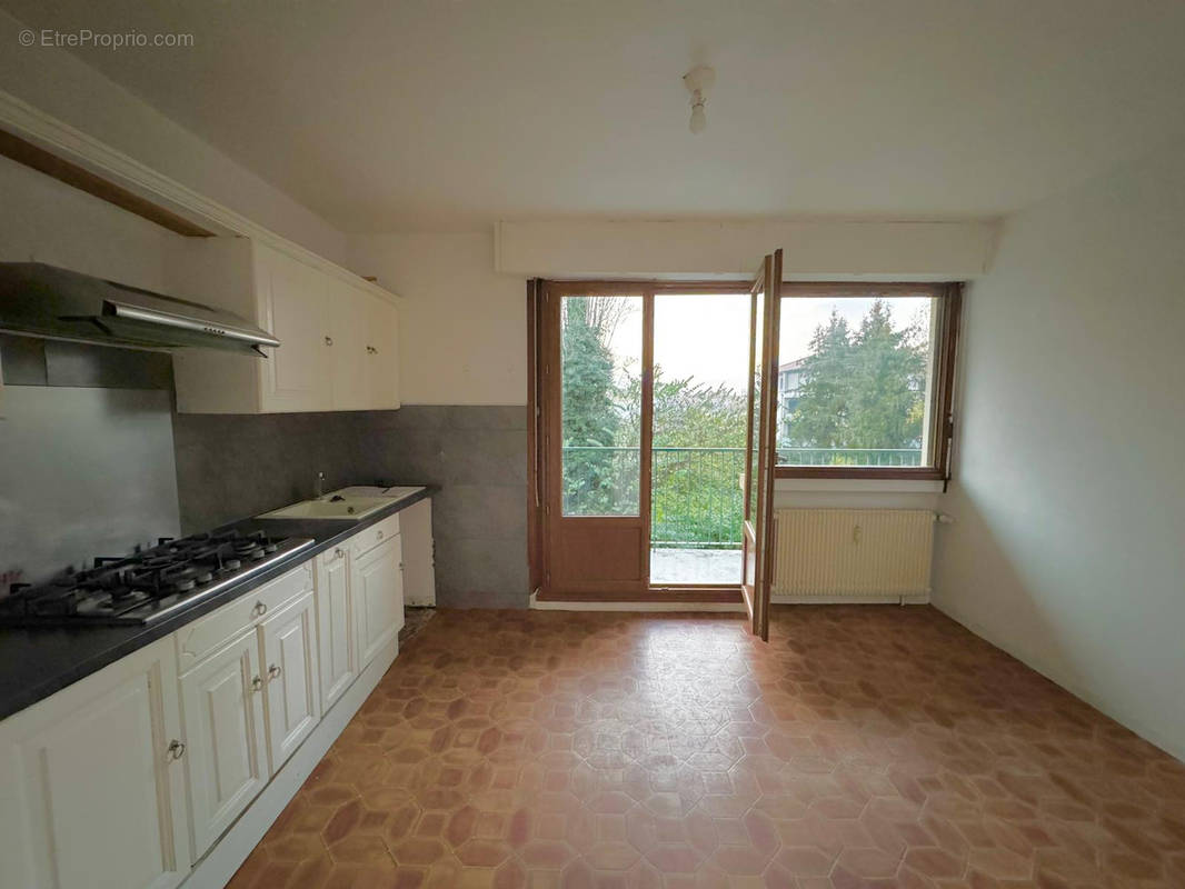 Appartement à BOURGOIN-JALLIEU