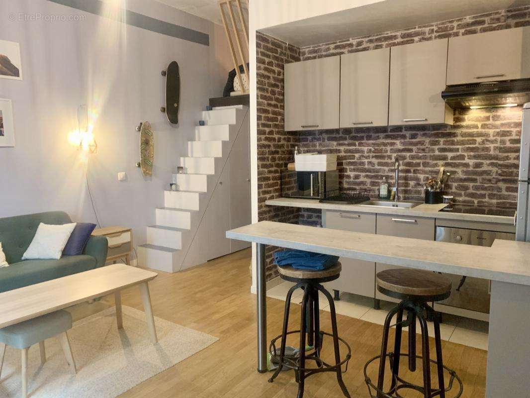 Appartement à PARIS-19E