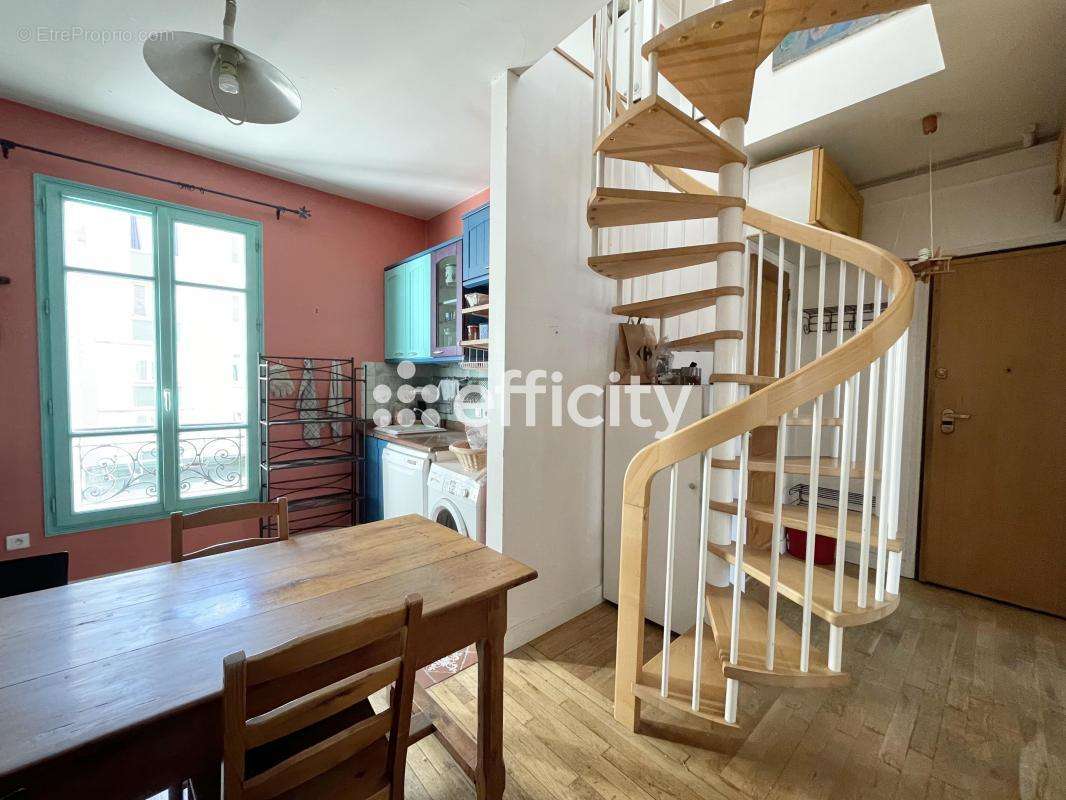 Appartement à PARIS-12E