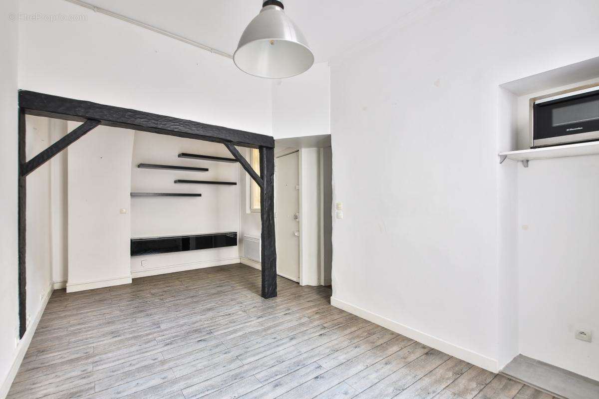 Appartement à PARIS-9E