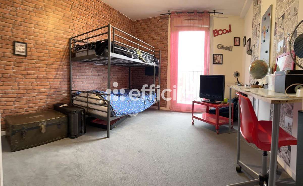 Appartement à STAINS