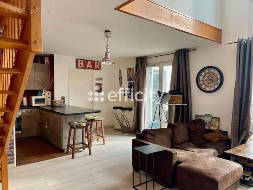 Appartement à STAINS