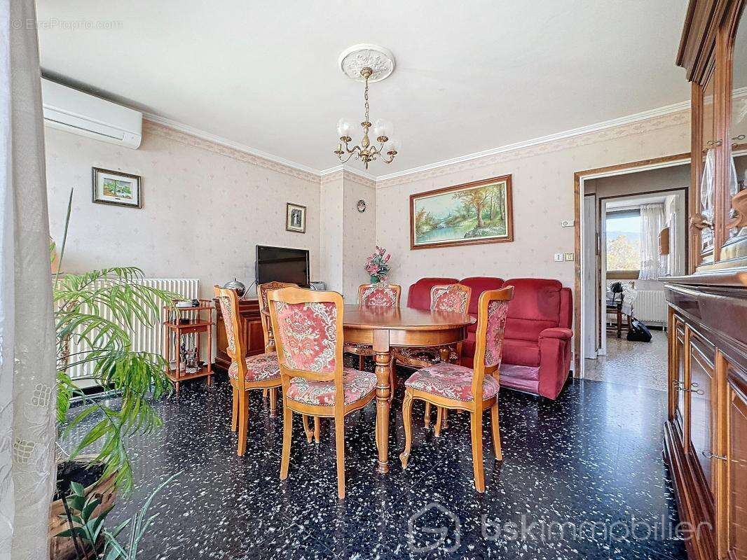 Appartement à ECHIROLLES