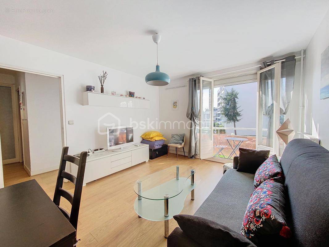 Appartement à ROSNY-SOUS-BOIS