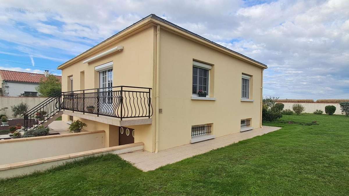 Maison à MONTREUIL