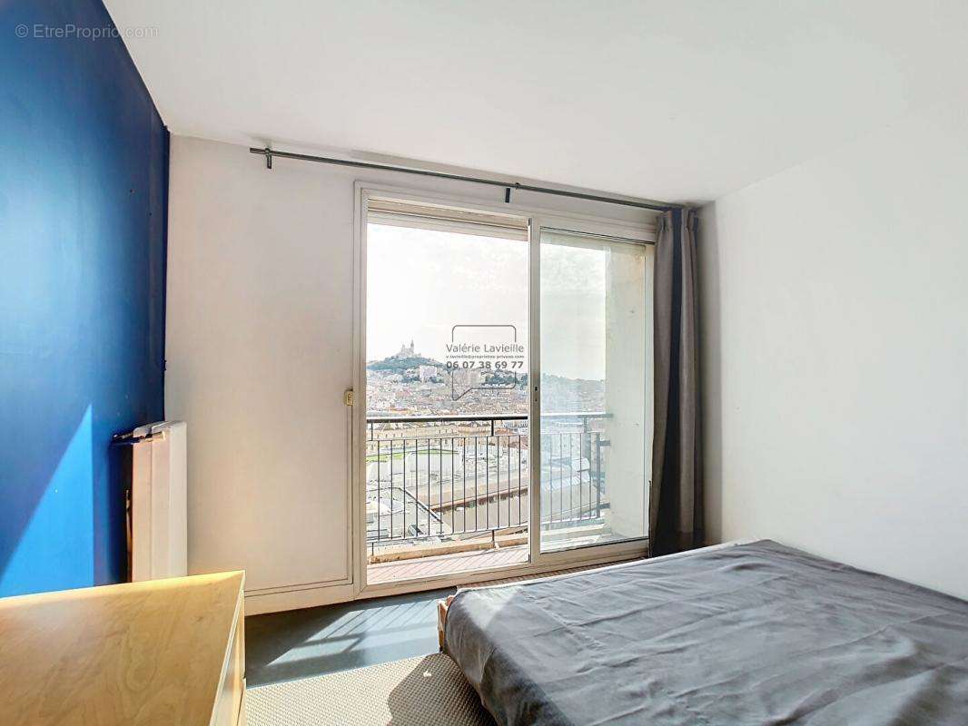 Appartement à MARSEILLE-1E