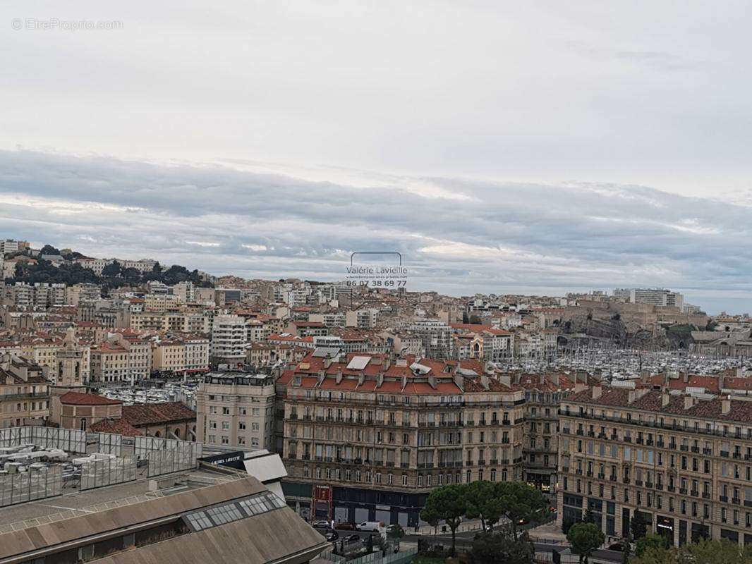 Appartement à MARSEILLE-1E