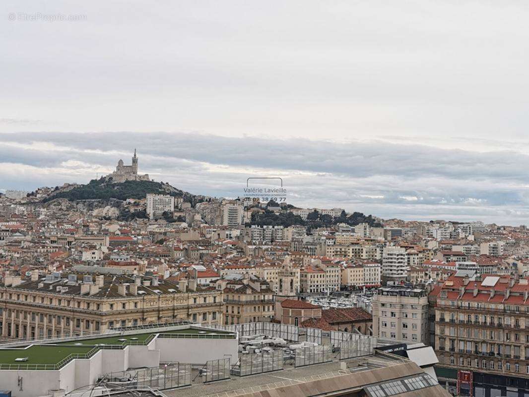 Appartement à MARSEILLE-1E