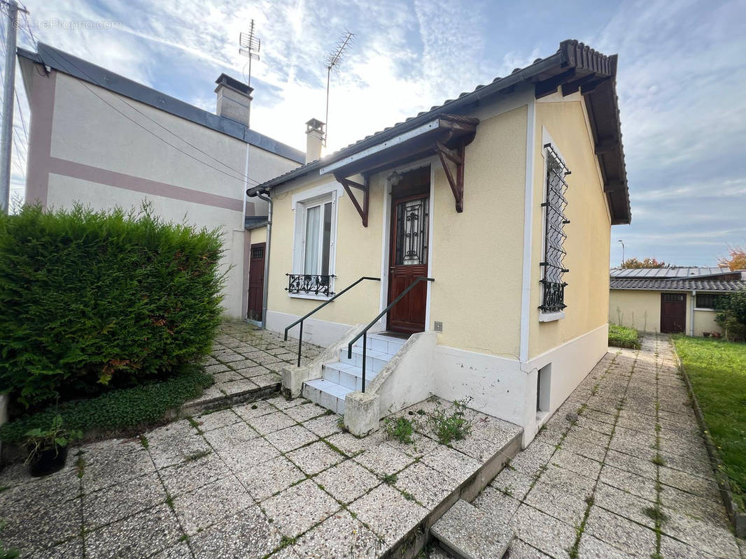 Maison à CHAMPIGNY-SUR-MARNE