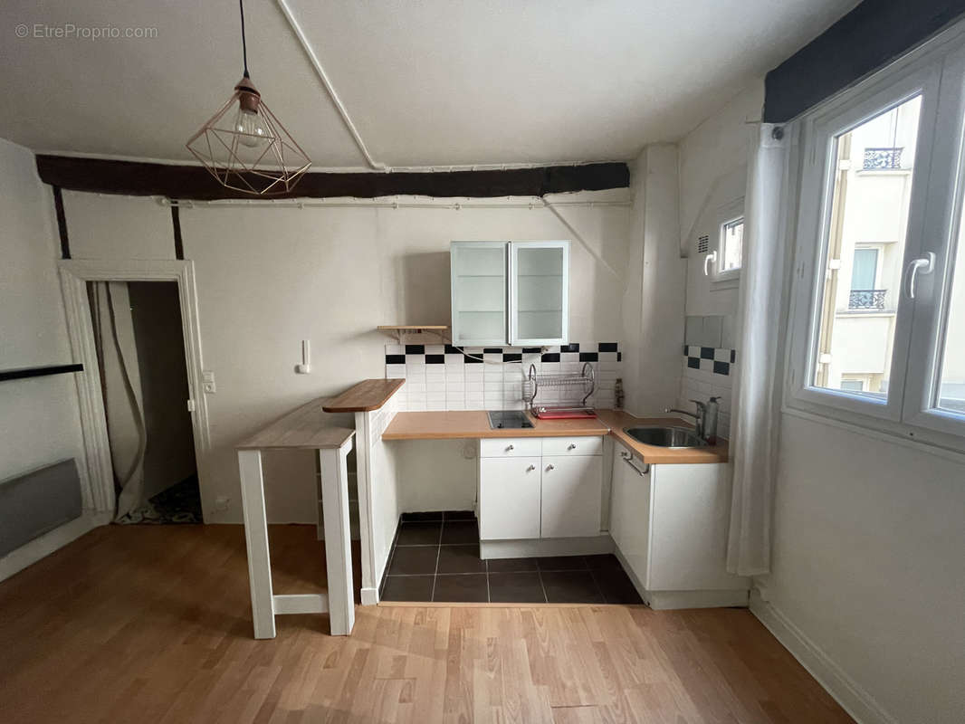 Appartement à PARIS-11E