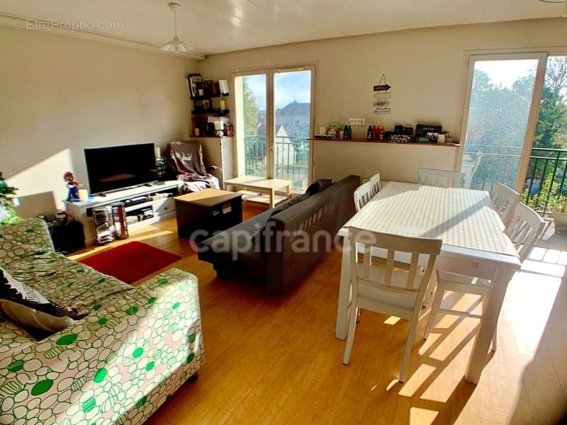 Appartement à CORBEIL-ESSONNES