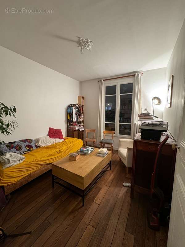 Appartement à PARIS-19E