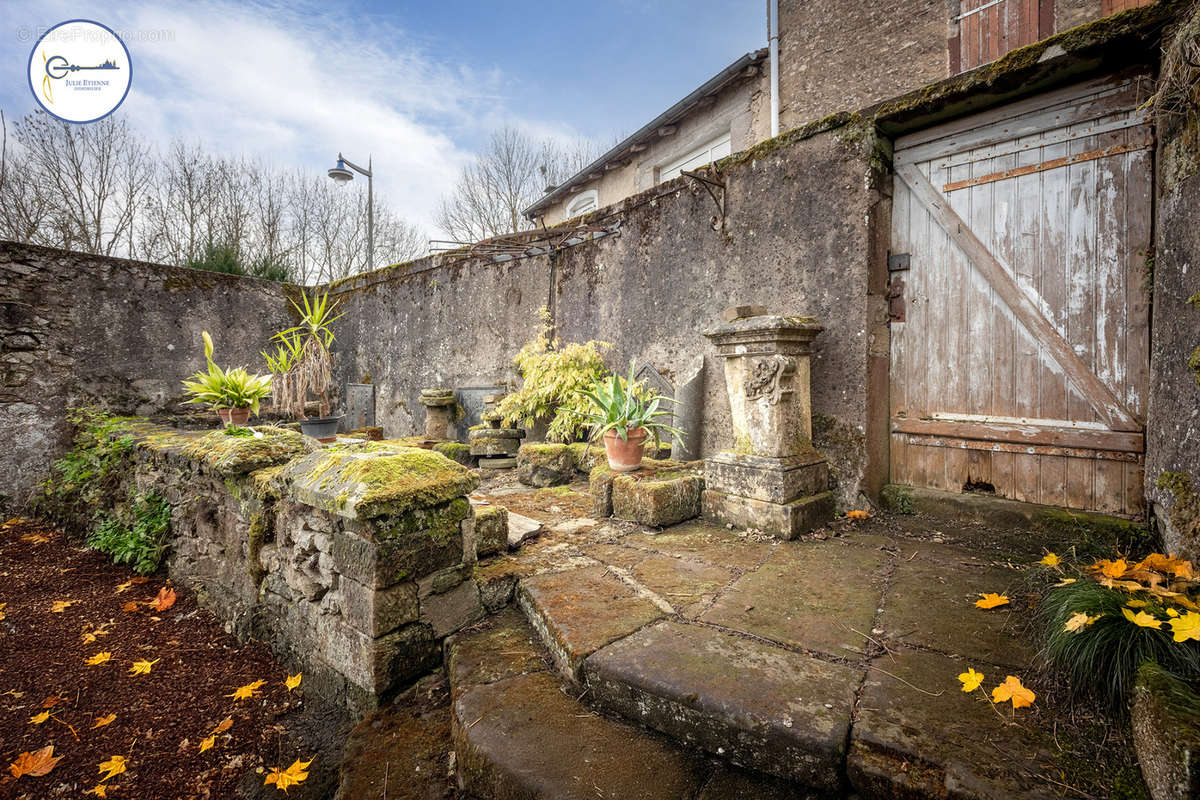 Appartement à DOMPAIRE