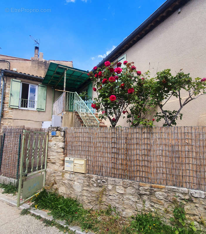 Maison à LA BASTIDE-DES-JOURDANS